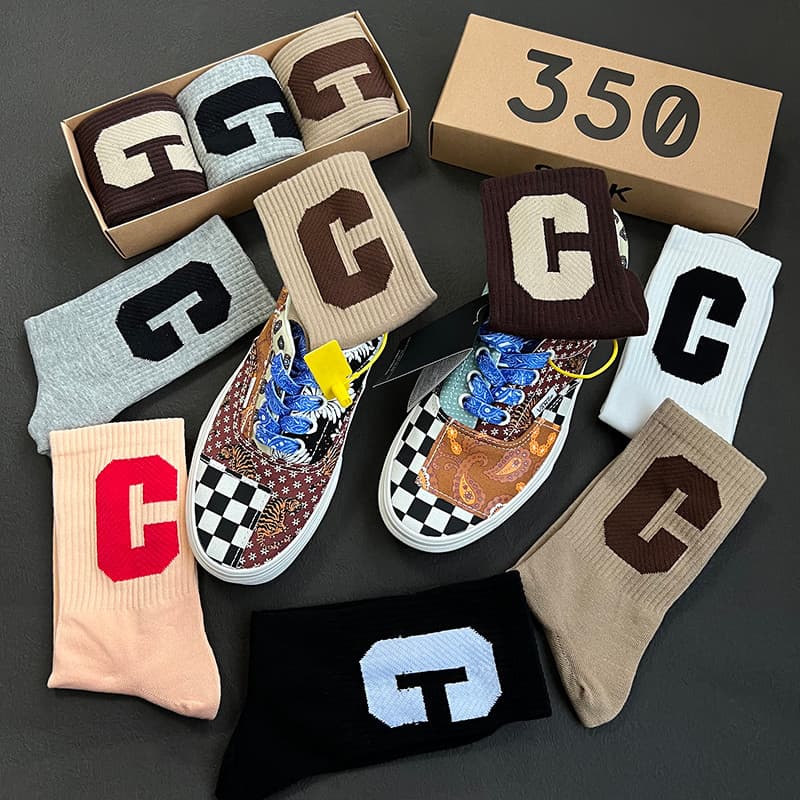 3 pares colorido grande C carta meias masculinas novo estilo meados de tubo meias de algodão ins feminino influenciador