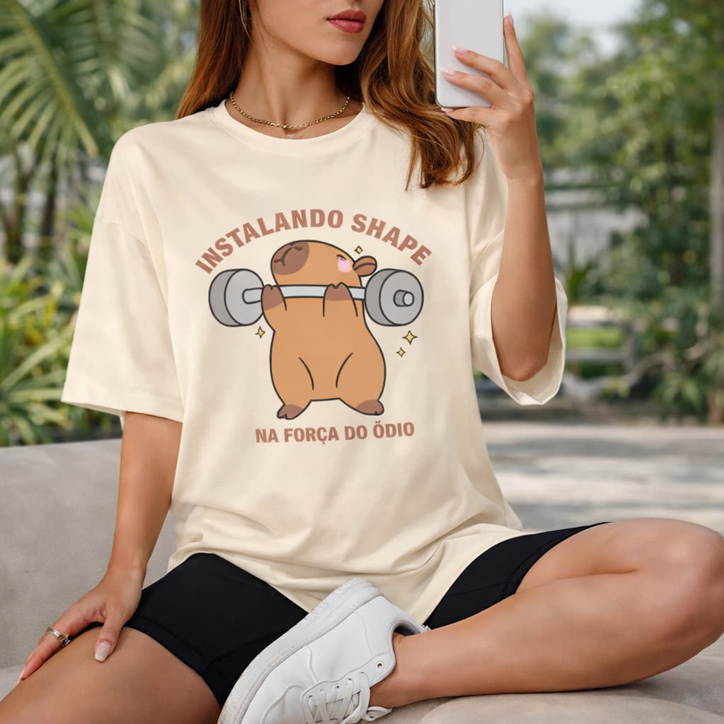 Camiseta Feminina Streetwear Capivara Algodão Premium Estampa Frontal