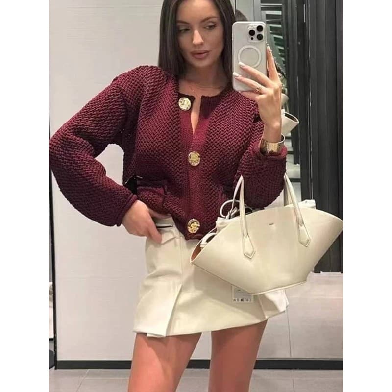 Cardigans Femininos HH de Tricô Grosso com Detalhes Vazados 2024, Manga Longa, Botões de Metal, Suéter Curto, Top Croppe