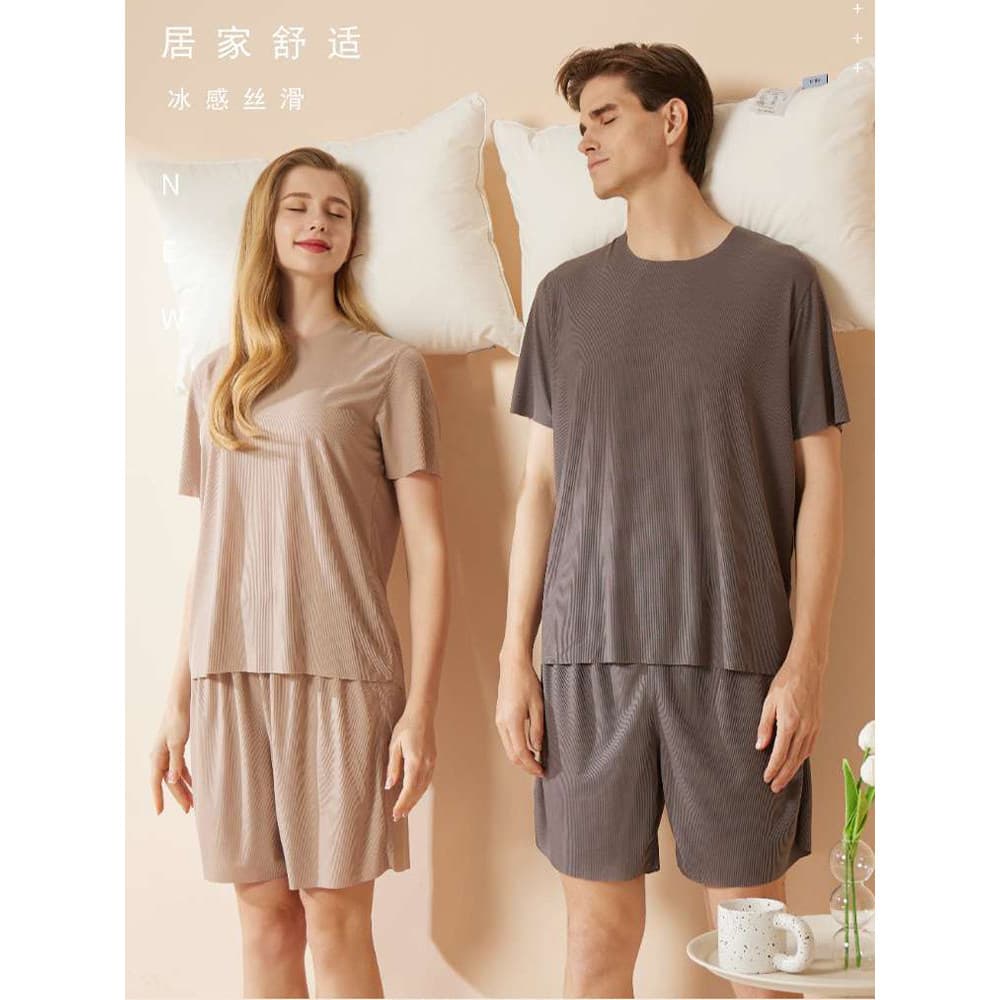Terno de seda gelo masculino verão pijamas calças de pijama sem costura fino legal em torno do pescoço camiseta Shorts d