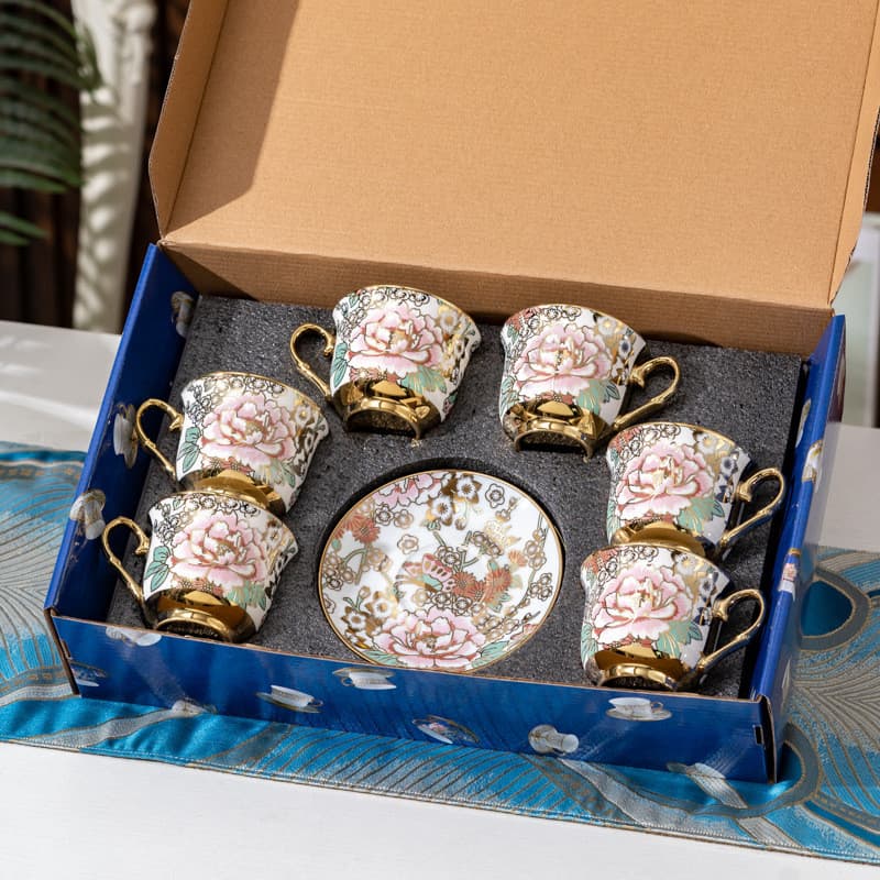 Conjunto de xícara de café de cerâmica francesa pequeno luxo doméstico simples copo luz luxo inglês xícara de chá da tar