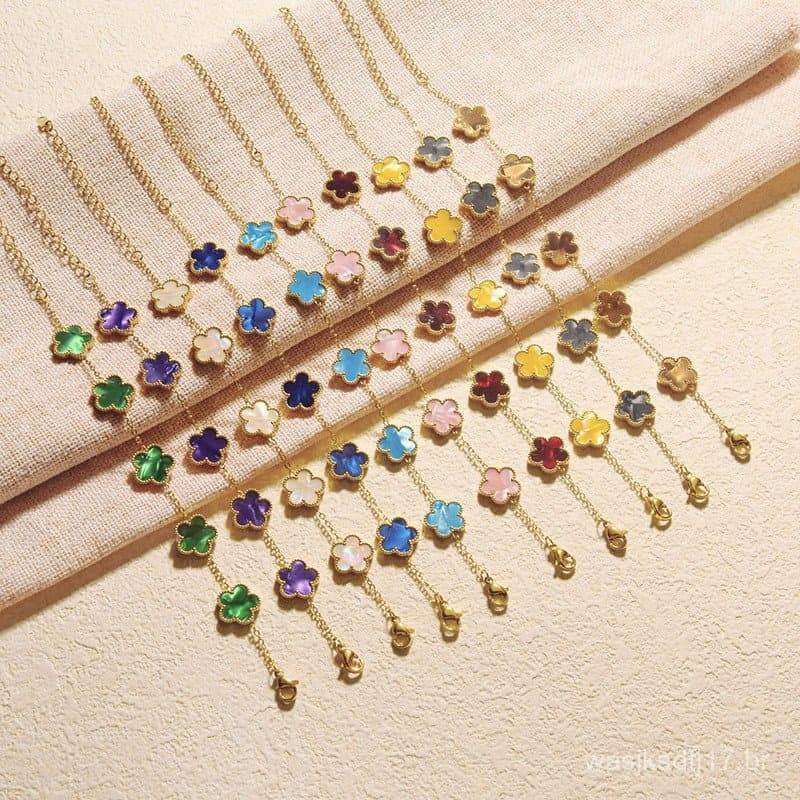 Pulseira Da Sorte Gradiente De Flor De Trevo De Aço Titânio , Multicolorida Inoxidável De Alta Qualidade