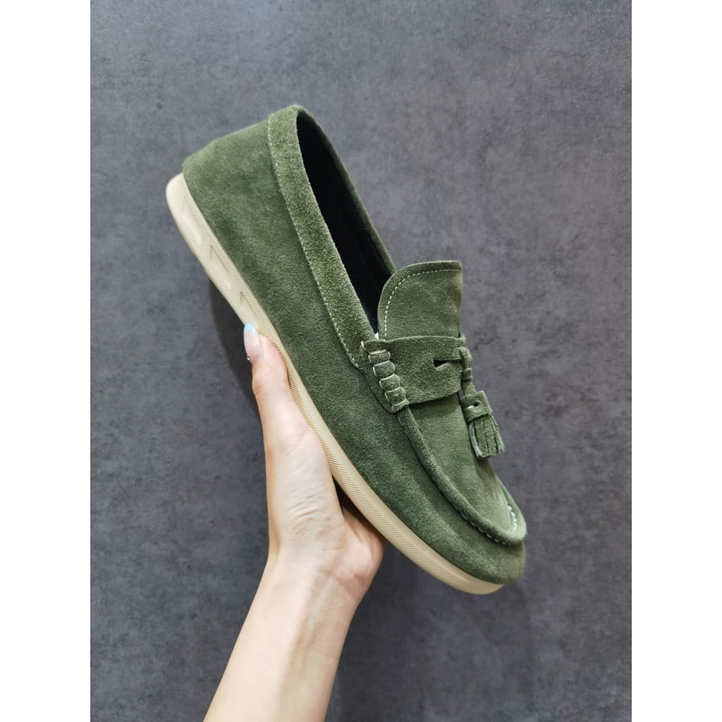 Mocassins de couro genuíno masculino borla estilo britânico camurça deslizamento em ervilhas sapatos masculinos de sola
