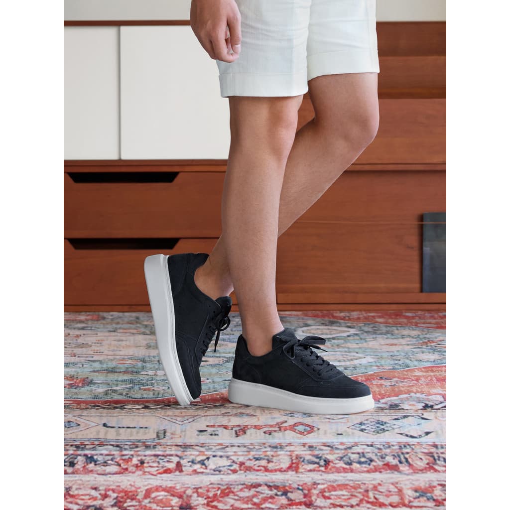 ThomWills Novo estilo tênis casuais masculino fosco grão seixo couro de sola grossa aumentando All-Match tênis verão