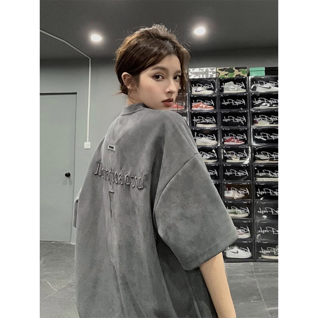 Camiseta de manga curta masculina verão novo estilo americano Retro rufião bonito bordado pesado Street Wear camurça sol