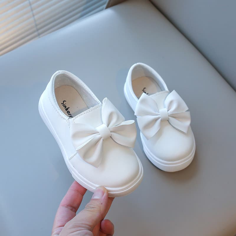 2026 primavera outono novo médio pequeno crianças casuais sapatos de bebê meninas arco sapatos brancos Anti-deslizamento