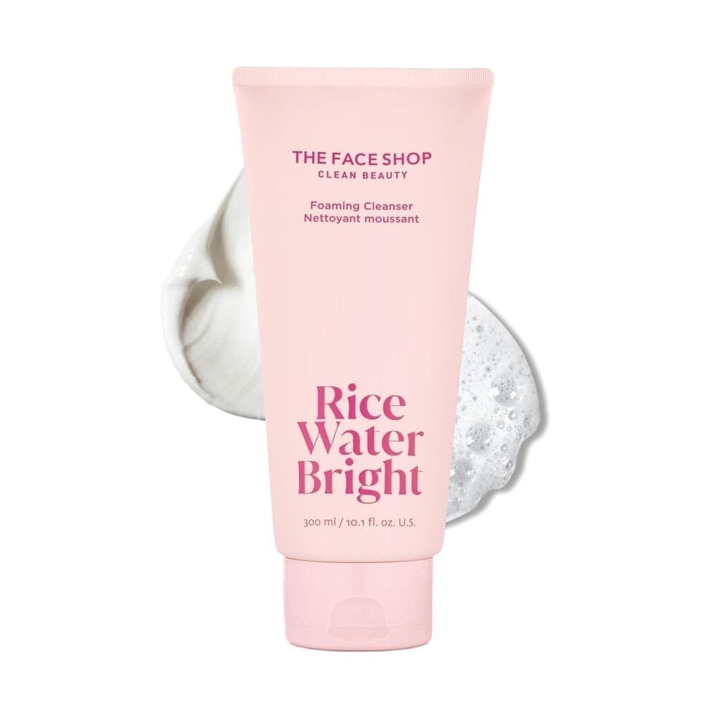 THEFACESHOP Rice Water Brightening Foaming Cleanser, um limpador facial coreano hidratante que contém ceramidas, proporc