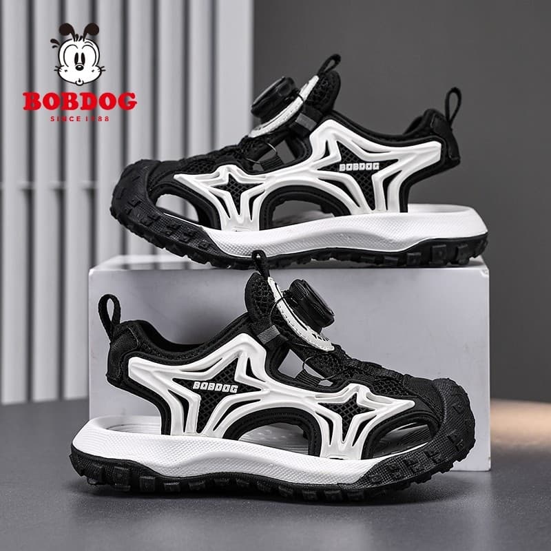 Baotou sapatos infantis sandálias para meninos estilo verão 2026 novo estilo baotou antiderrapante sola macia médio gran