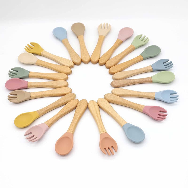 Utensílios de mesa infantis, babadores de silicone, babadores impermeáveis, toalhas para saliva de bebê, tigelas e colhe