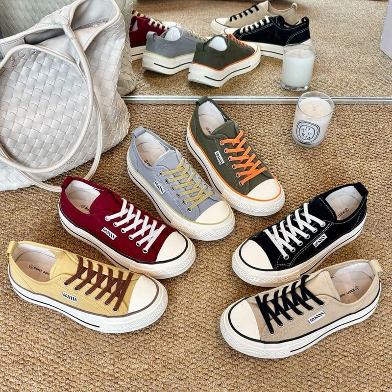 Coreano Super macio dedo do pé redondo sapatos femininos de cano baixo deslizamento em lona aumentada 4cm contraste cor