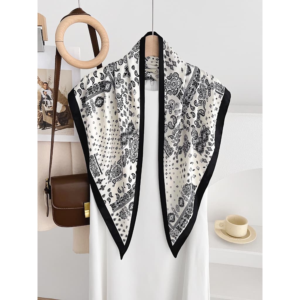 Moda All-Match caju flor triângulo lenço de seda primavera verão viagem protetor solar decoração lenço de seda estilo fi