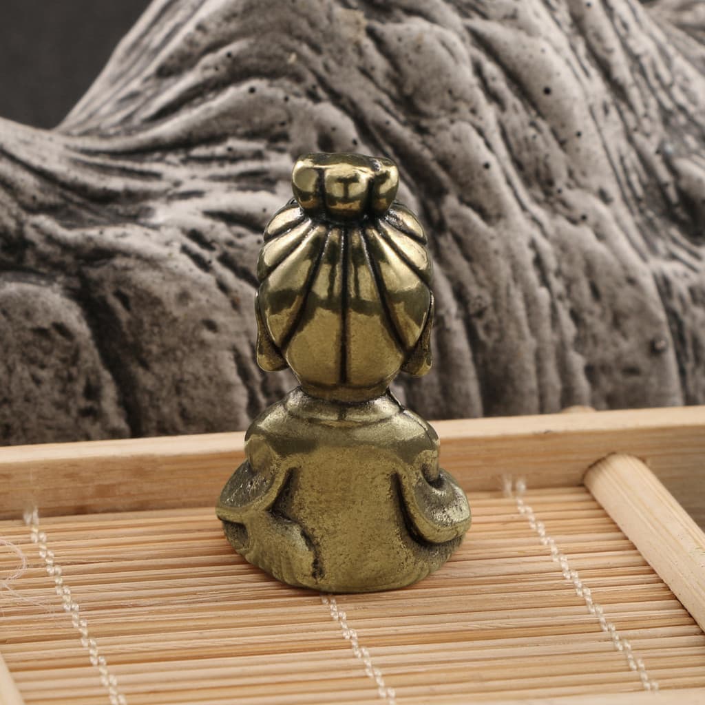 Miniatura de Guanyin em latão maciço, pingente de cobre para meninas, artefato de bronze em estilo antigo, estátua de Bu