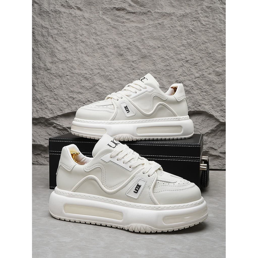 Tênis masculino 2026 novo estilo primavera respirável sapatos brancos masculinos na moda sapatos de sola grossa sapatos