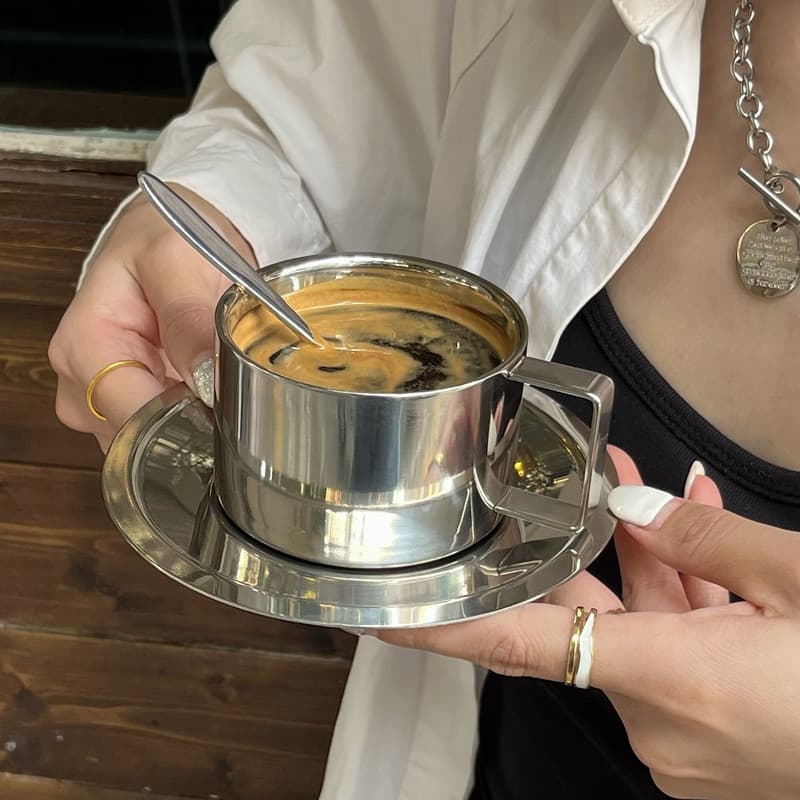 Nicho ins estilo xícara de café de aço inoxidável chá da tarde gelado americano Latte xícara de café pires conjunto Retr