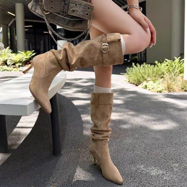 Botas de moda com bico fino, salto agulha, botas longas femininas de salto alto em camurça, estilo slip-on.