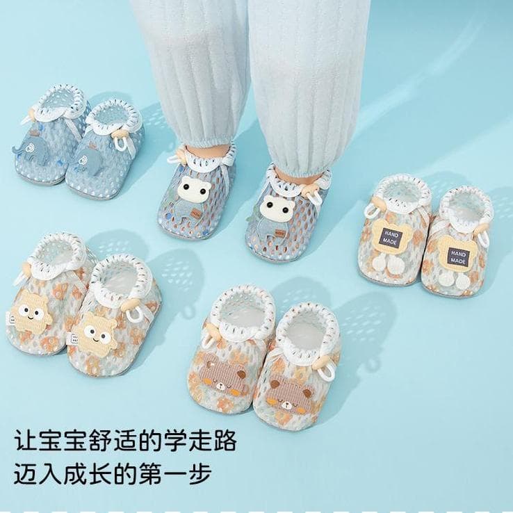 Bebê sapatos de caminhada primavera verão estilo fino 0-3-12 meses masculino feminino bebê sola macia Anti-deslizamento