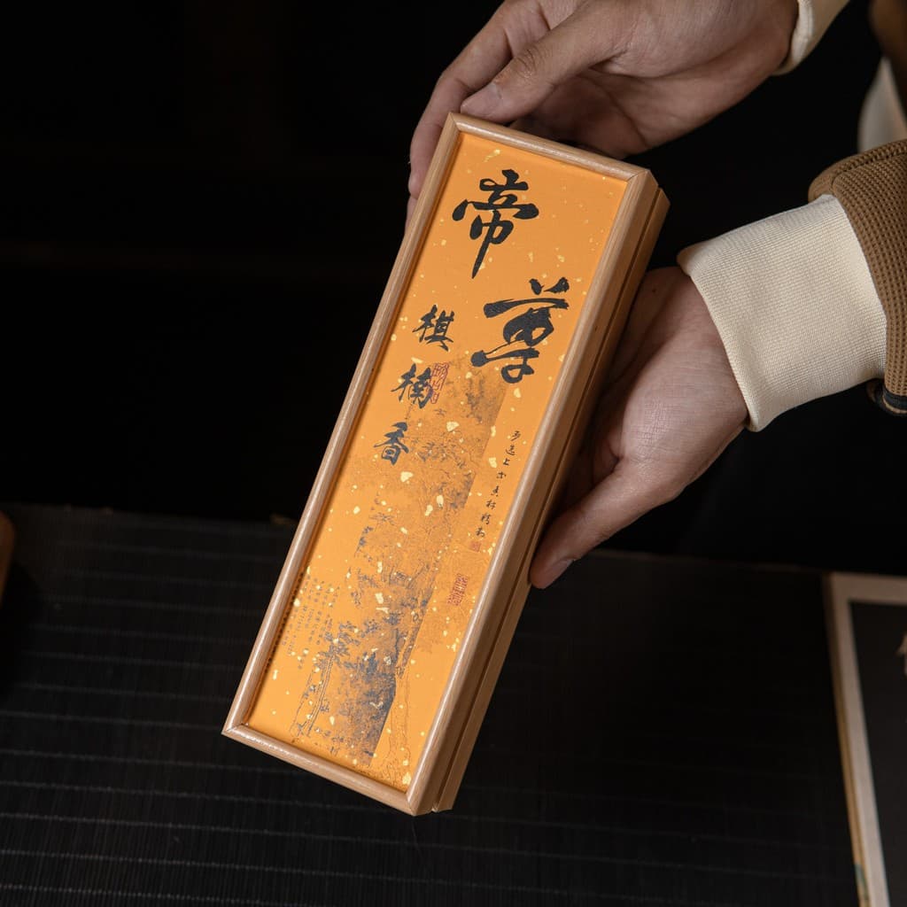 Imperador xadrez Nanxiang fio incenso high-end lembrança high-end aromaterapia Natural Agarwood fragrância Househ