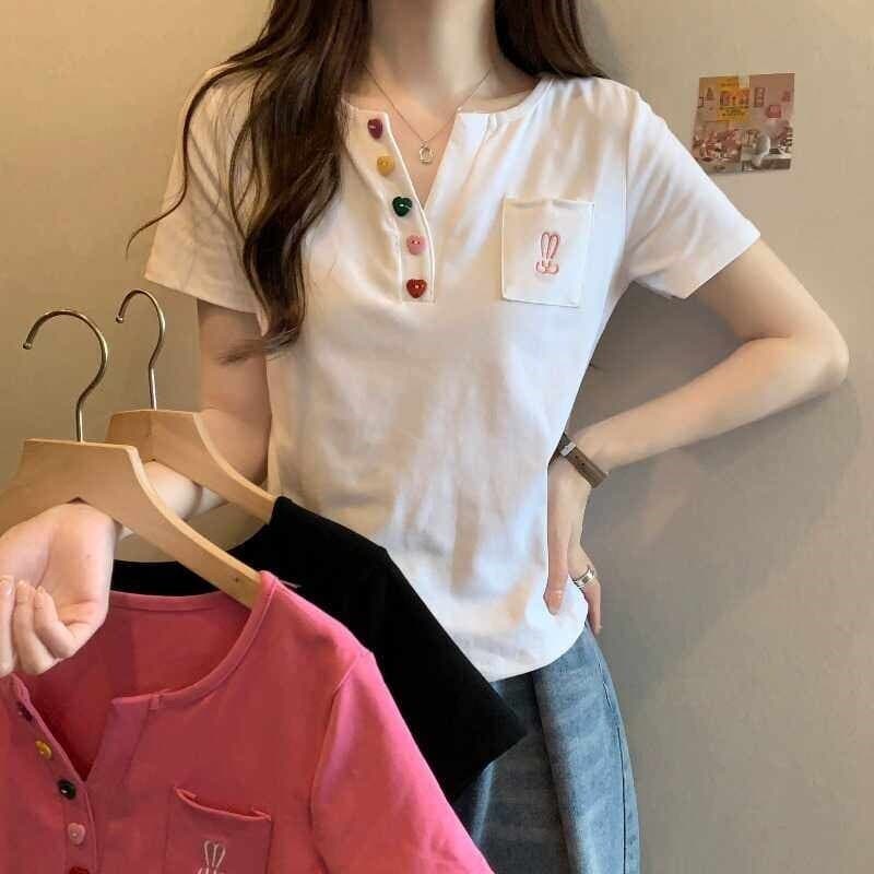 150kg Plus Size roupas femininas Design com decote em V ombro genuíno manga curta camiseta verão novo estilo gordura mm