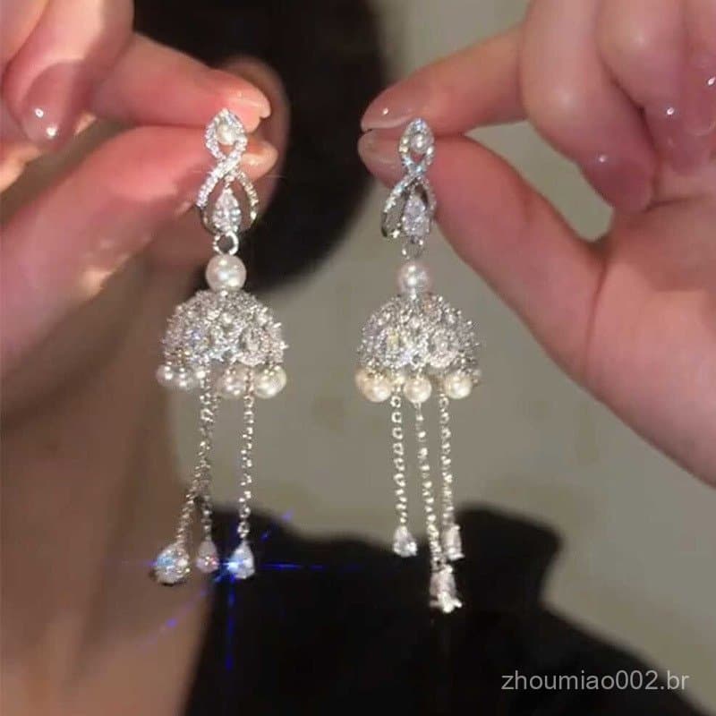 [Estoque pronto] Agulha de prata diamante zircão pérola gota de água borla brincos luz luxo High-End brincos Retro brinc