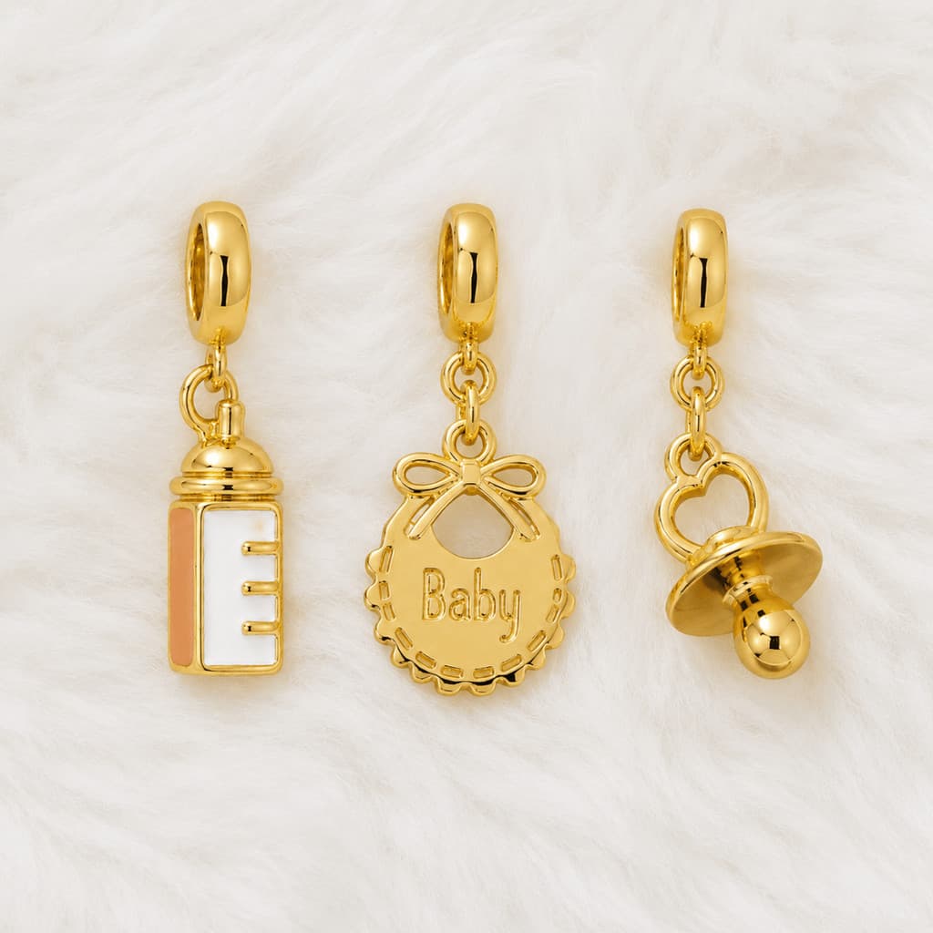 Conjunto Berloques Semijoia Baby – Mamadeira, Babador e Chupeta  Banhado a Ouro