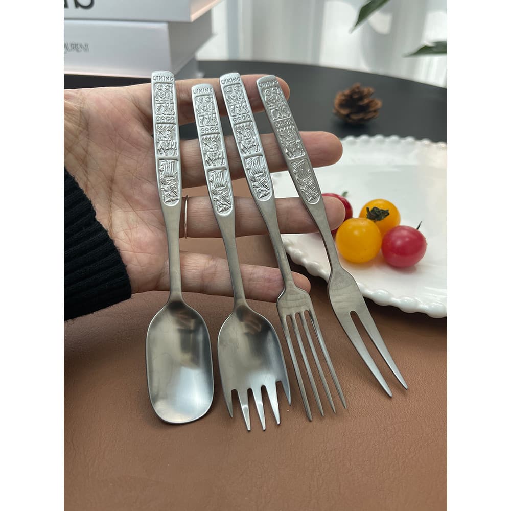 Ins Retro qualidade de exportação 18/10 aço inoxidável em relevo garfo frutas picareta sobremesa colher 304 bolo garfo