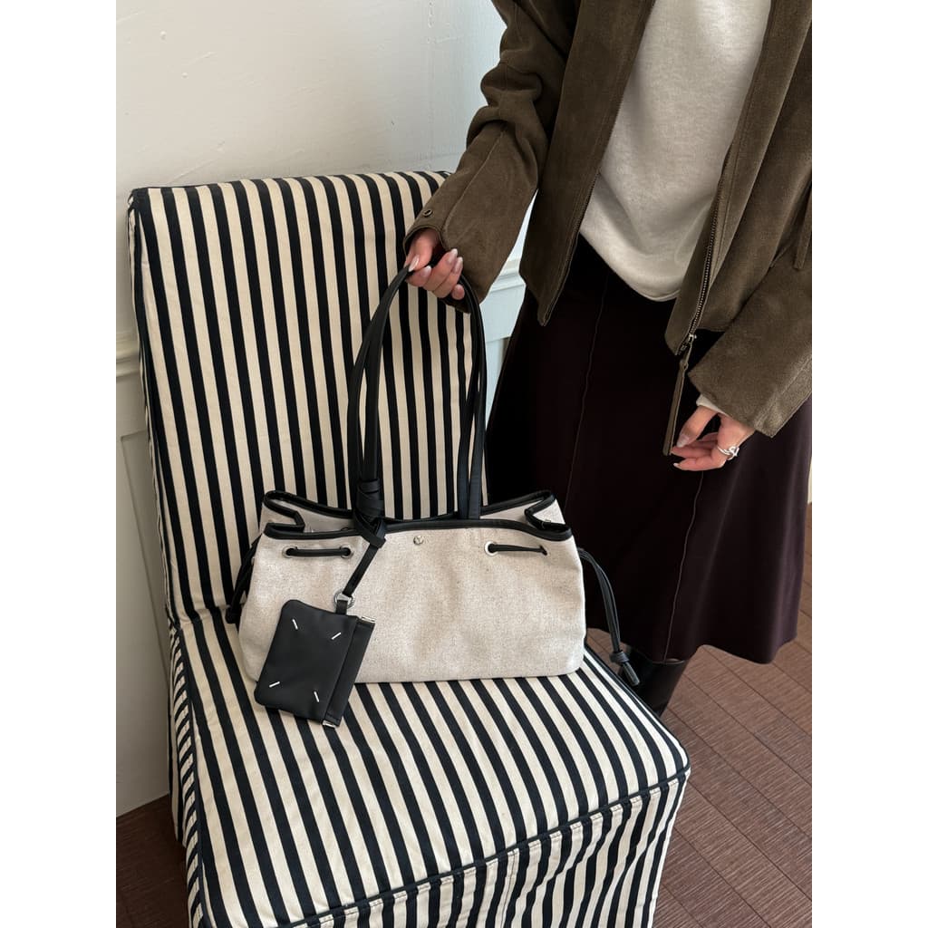 Bolsa de lona de grande capacidade feminina 2026 novo estilo trabalho Commuter saco coreano simples All-Match axilas Bag