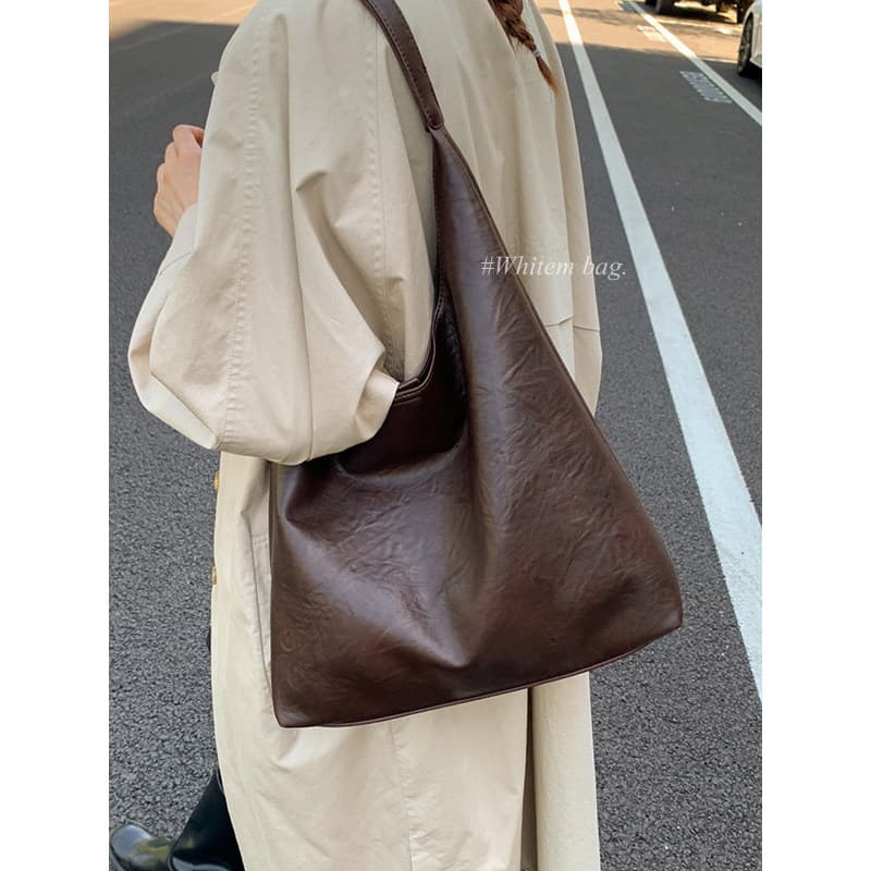 bolsa transversal feminino bolsa feminina Grande capacidade Retro axilas saco feminino 2025 novo estilo outono inverno b