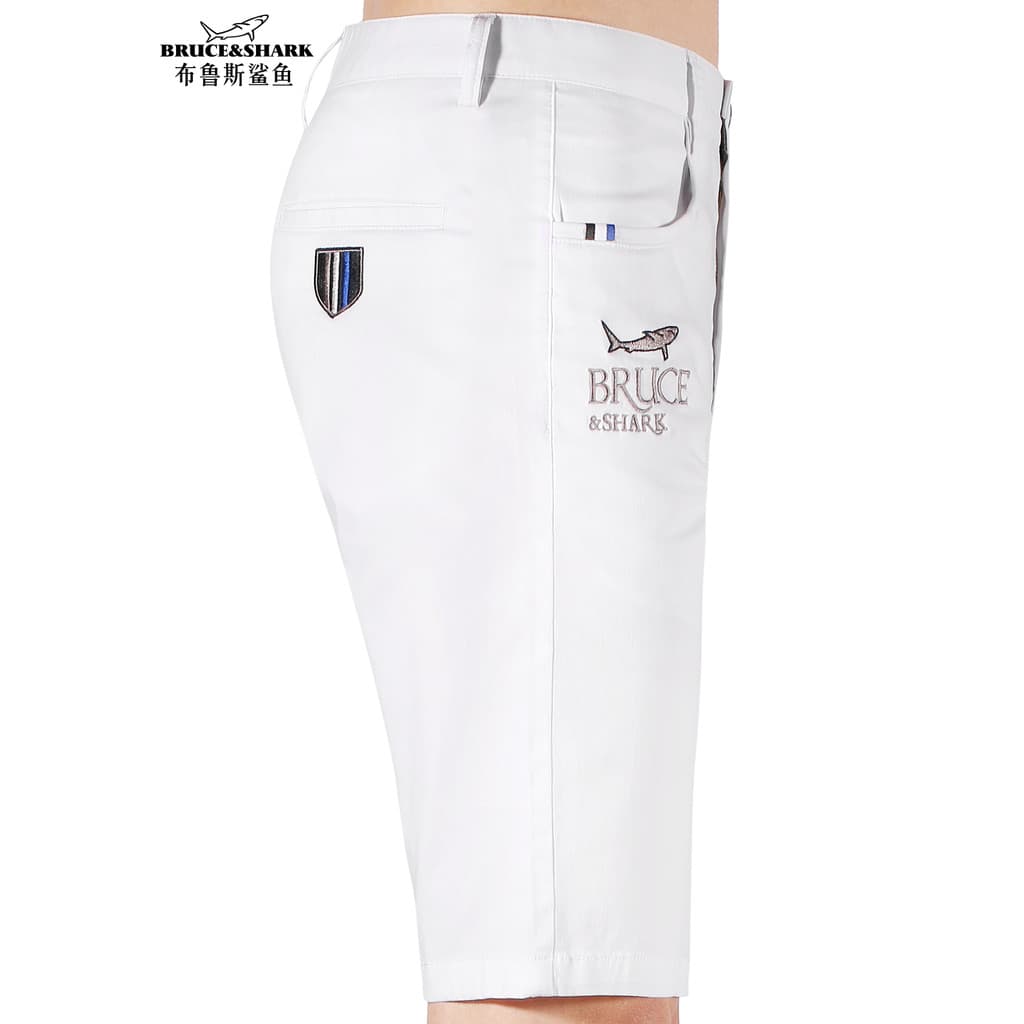 Verão Shorts retos masculinos finos brancos calças casuais Bruce Shark Street Wear tamanho grande calças soltas de cinco