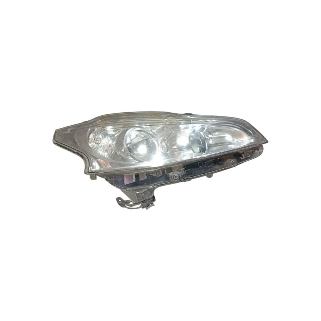 Farol Direito Peugeot 208 2014 (com detalhe) - Peugeot - 208 - 2014 - Allure - PN: original
