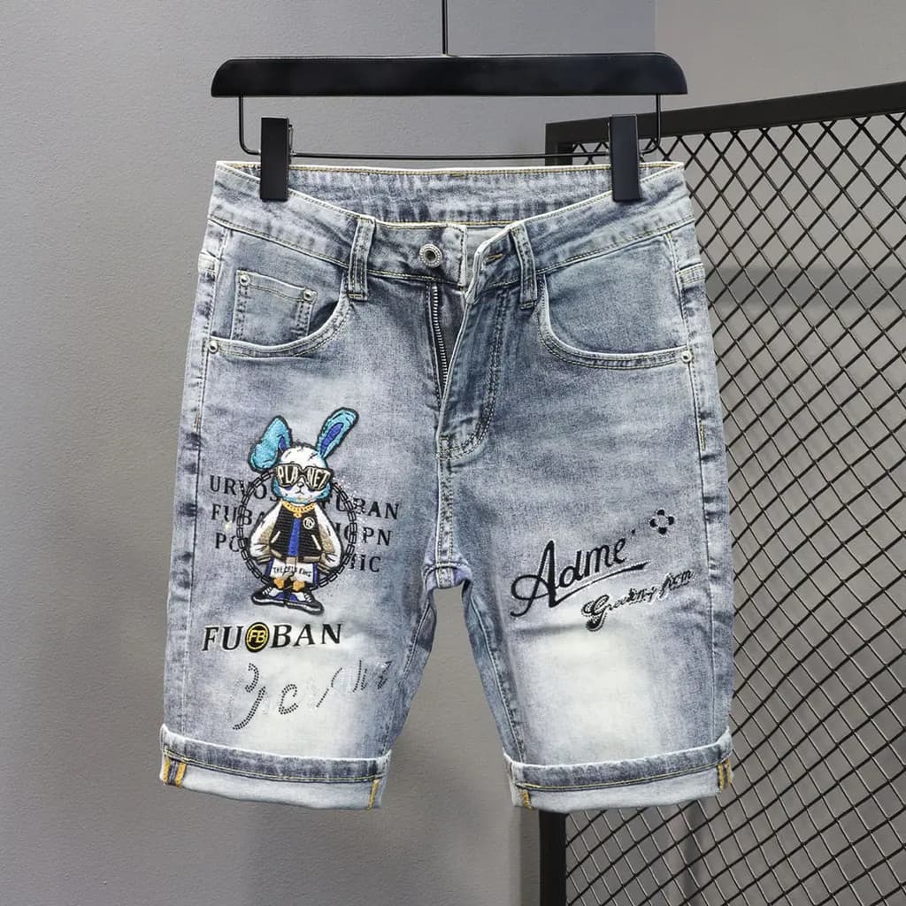 2026 Verão Masculino Coelho Bordado Impresso Diamante Quente Moda Slim-fit Fino Casual Shorts Jeans de Cinco Pontos