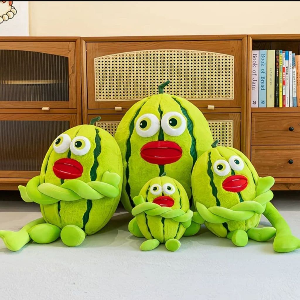 Pelúcia Melancia Engraçada 45cm Boneco de Plush Fofo Macio Kawaii Decorativo Presente Infantil Envio Imediato