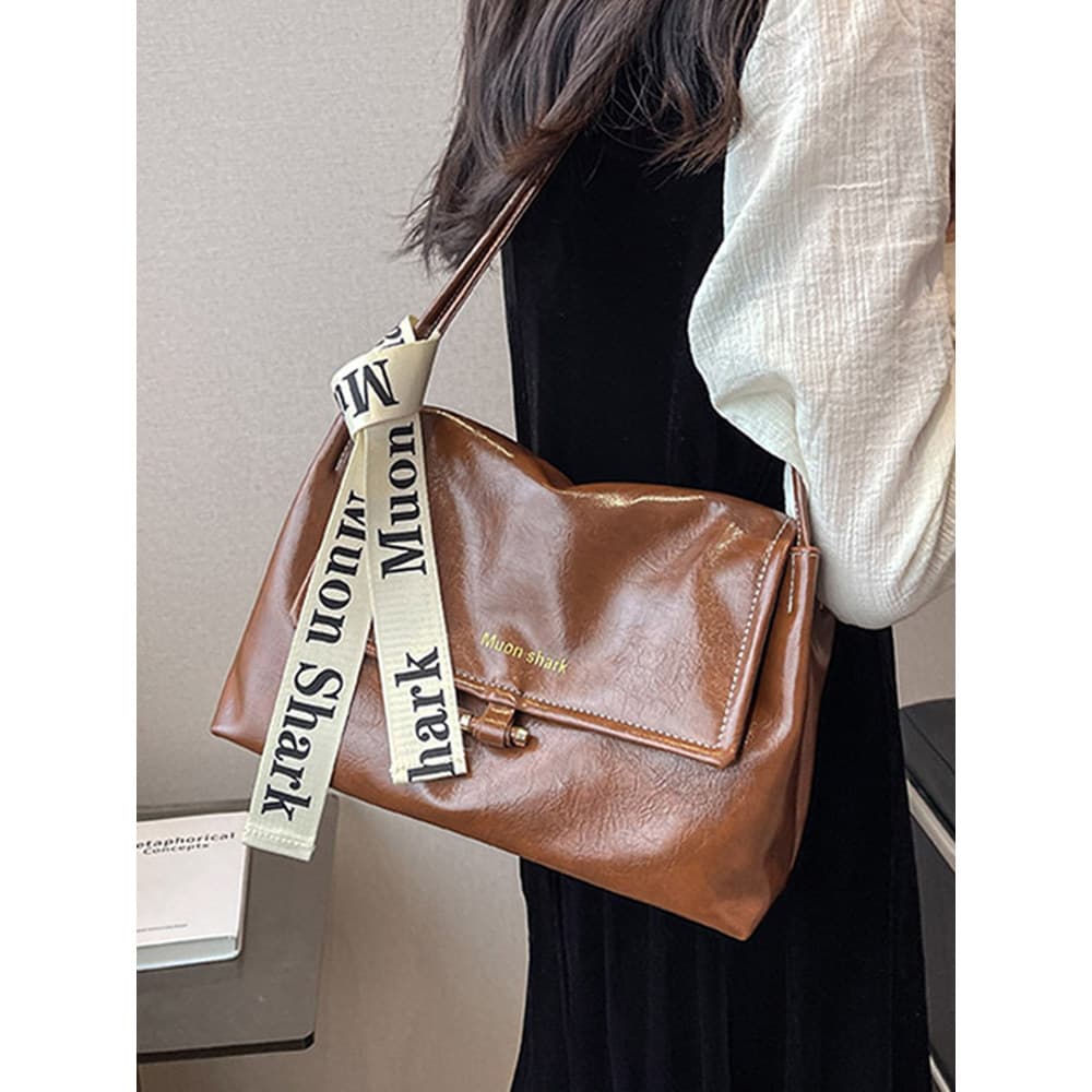 Francês MKCLACK High-End estilo literário portátil axilas saco de grande capacidade couro macio Commuter All-Match bolsa