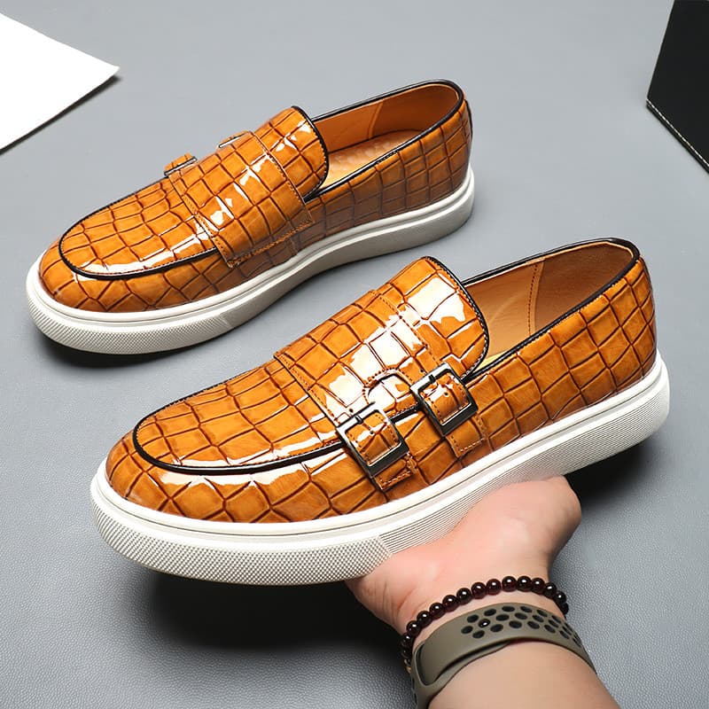 Sapatos masculinos moda respirável 2026 novo estilo de negócios Casual deslizamento em mocassins versão coreana ervilhas