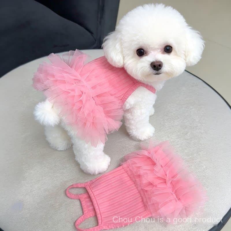 As roupas para animais de estimação são respiráveis e frescas, vestidos fofos para cães e gatos, vestidos com suspensóri