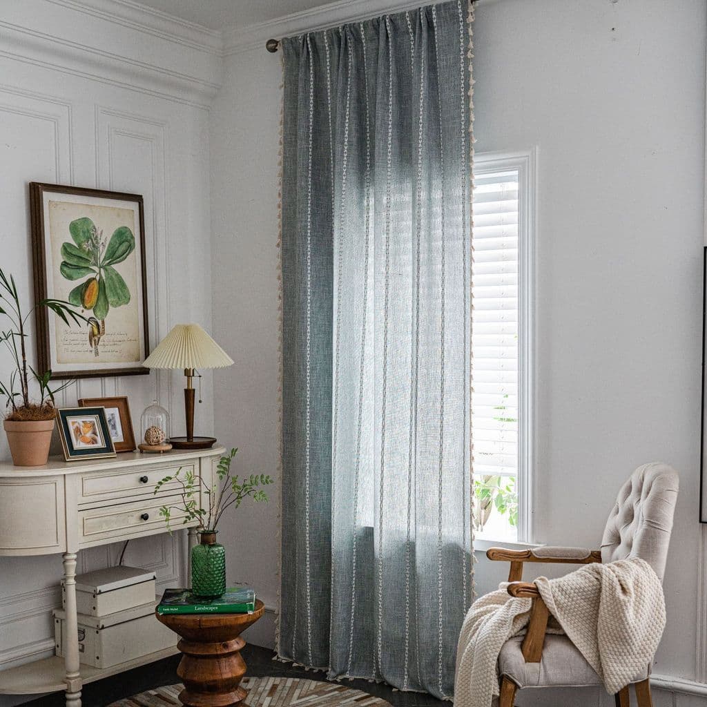 Cortinas Qiyun com acabamento em cor lisa listrada bordada cortinas Semi-Blackout Farmhou
