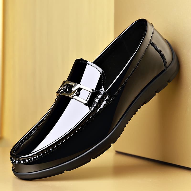 Mocassins masculinos de sola macia preguiçosos de um Pedal, couro genuíno brilhante, estilo britânico, Casual, negócios,