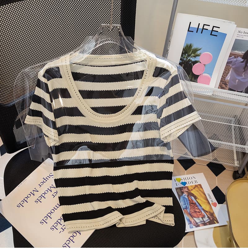 Desconto em folha Roupas femininas contador retirada comércio exterior listrado malha de manga curta T @