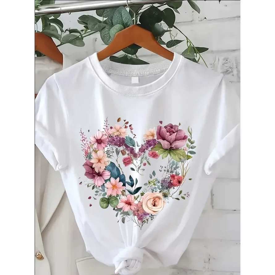 Camiseta Feminina Premium 100% Algodão Estilosa Muita Qualidade Respirável Casual Modelo: Coração Flores  - Novidade