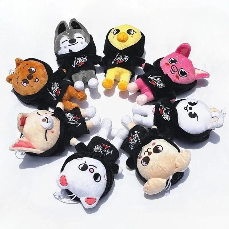 Skzoo 20cm Kpop Cartoon Plushies Peluche Kawaii JYP Adultos KZ Fãs Chaveiro Pingente Kid Gift
