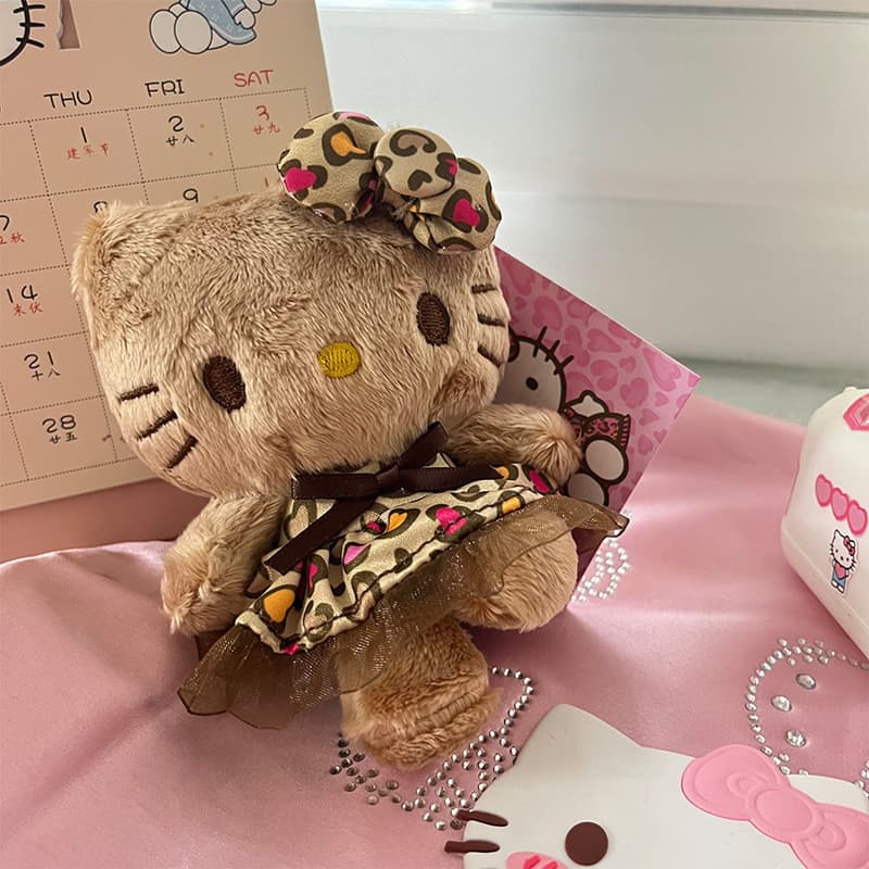 Boneca de Pelúcia Sanrio Hello Kitty com Estampa de Leopardo e Pelúcia Preta, Chaveiro Fofo, Brinquedo Macio, Pingente d