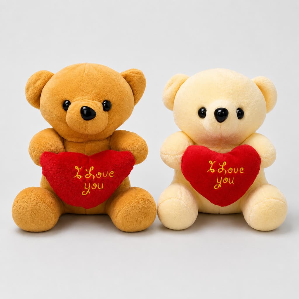 Ursinho 18 cm Com Coração I Love You em Poliéster e Cordinha