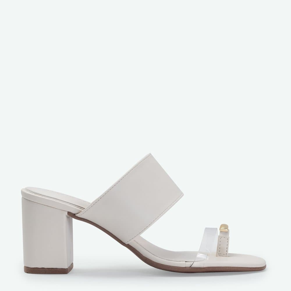 Sandália Open Mule Salto Bloco Detalhe Dourado na Tira Elegante Casual