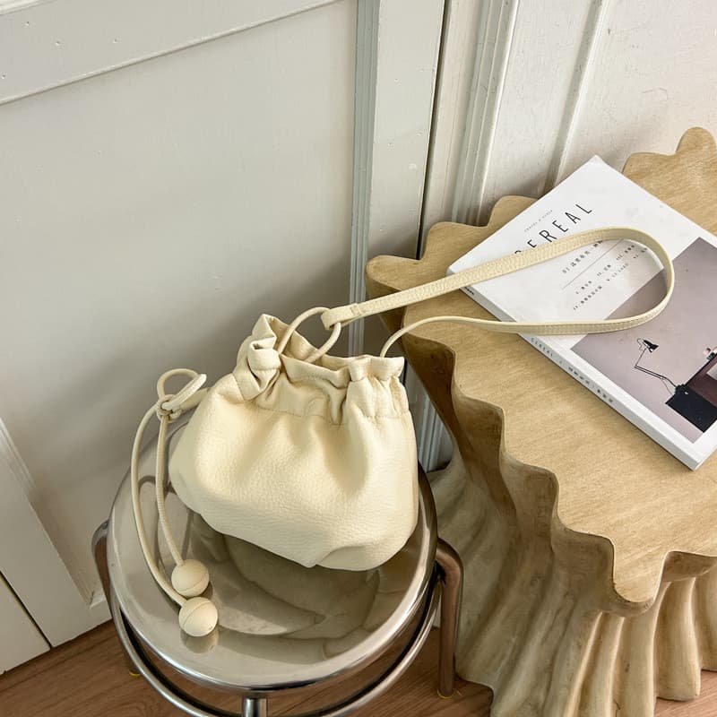 Bolsa mensageiro de couro macio cor sólida novo estilo ata verão simples ombro único