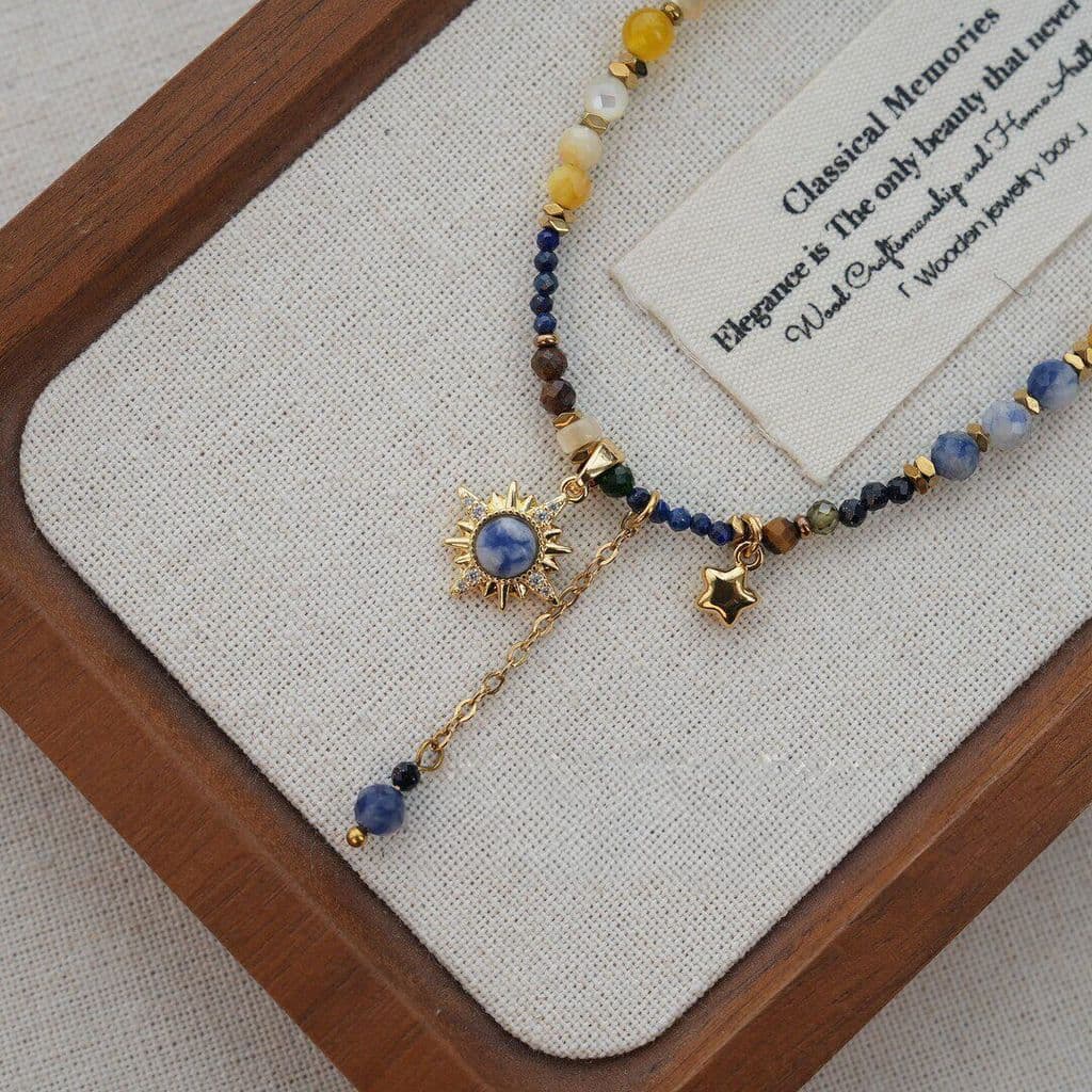 Colar Vintage com Pérolas Sol, Lua e Estrela HRGC