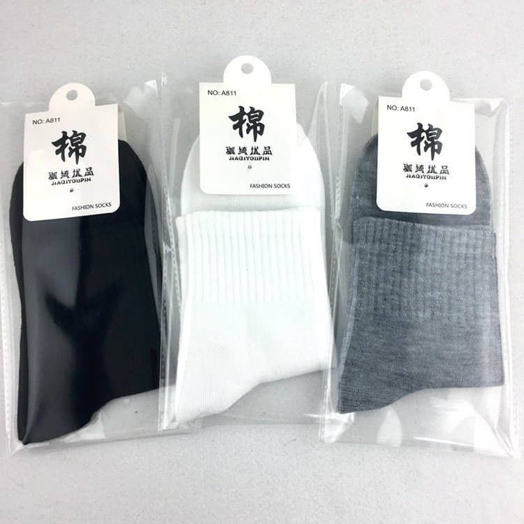 Datang Socks D84 Meias esportivas masculinas de cano médio Meias masculinas de cor sólida Meias casuais de cor sólida