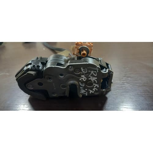 Fechadura Porta Dianteira Direita Chevrolet Tracker 2018