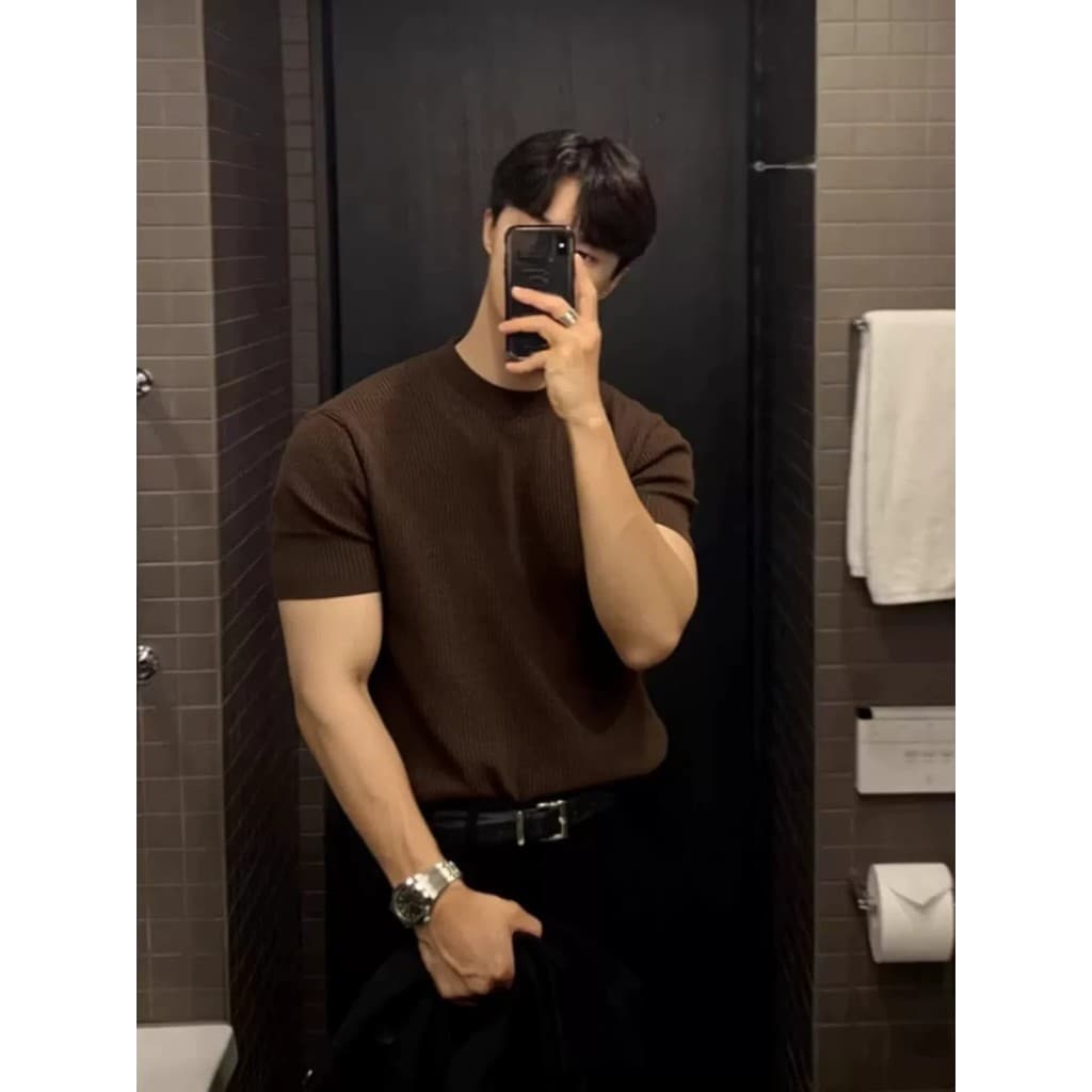 T na moda luz madura em torno do pescoço de malha de manga curta camiseta masculina verão sensação legal simples All-Mat