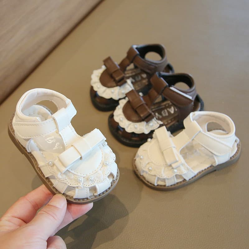 Sandálias femininas na moda
