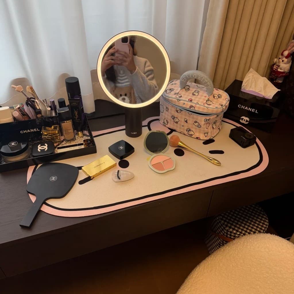 Vestido tapete de mesa bonito dos desenhos animados HelloKitty gato Desktop tapete protetor menina quarto mestre cama cô