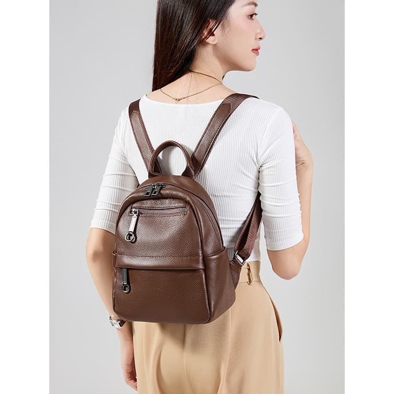 Mochila de couro genuíno feminina 2026 novo estilo elegante All-Match primeira camada de couro senhoras mochila viagem l